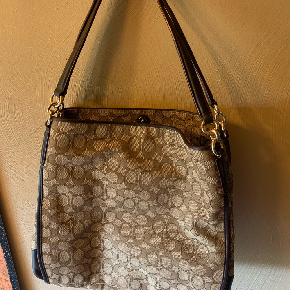 Coach shoulder bag